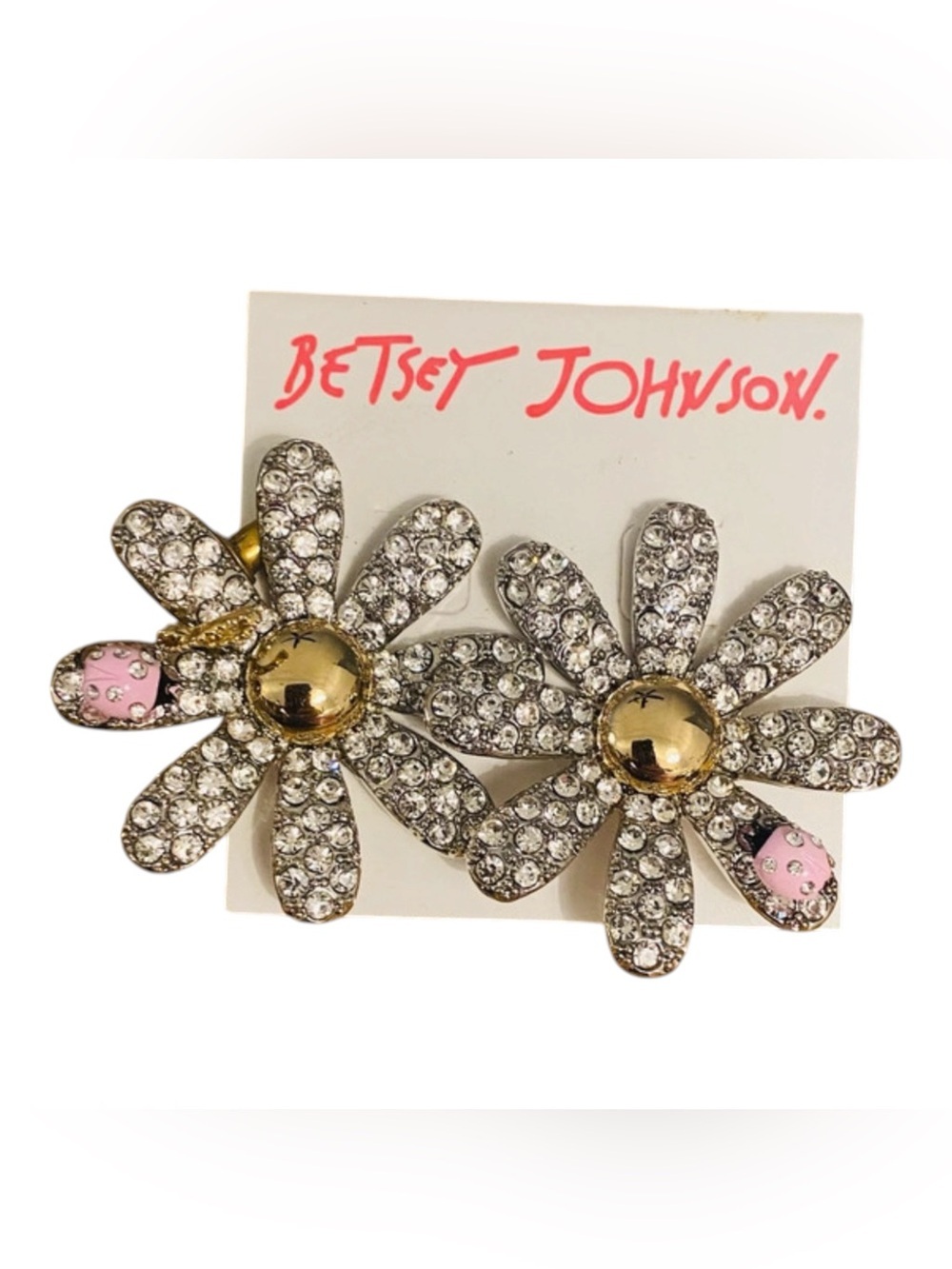 BETSEY JOHNSON Ooh a Daisy Flower Daisy Earrings with Ladybug Accent NEW NWT